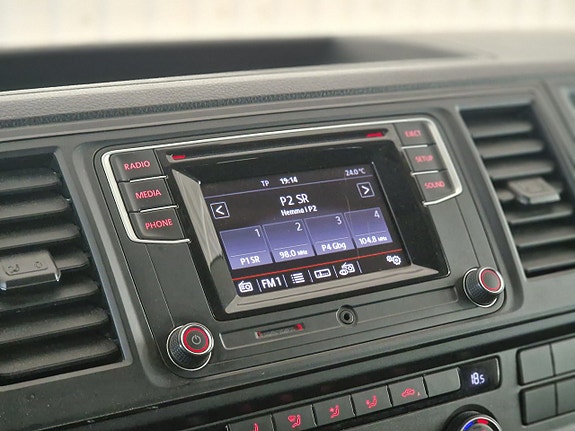Volkswagen Caravelle 14 of 20