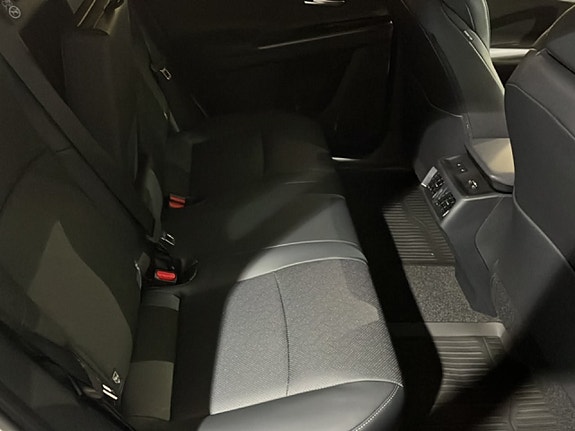 Subaru Solterra 6 of 20