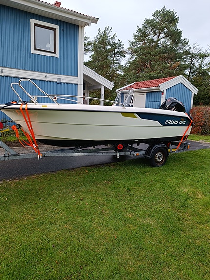Cremo 490SC 2022 med Mercury 50hk 2022. Båtplats kan också överlåtas 3 of 5
