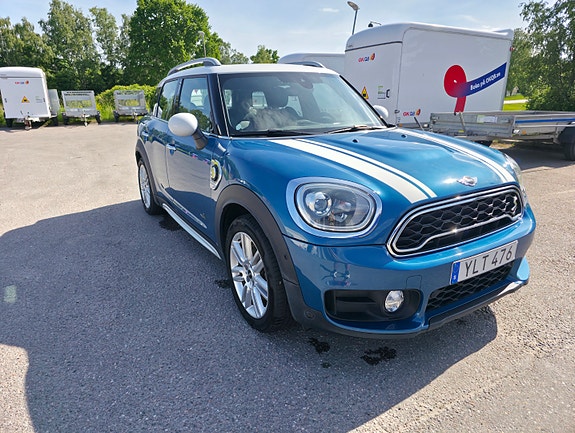MINI Countryman Cooper SE 4 of 5