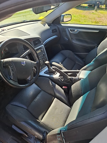 Volvo V70 4 of 4