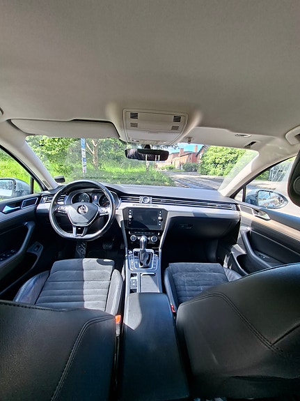 Volkswagen Passat 3 of 5