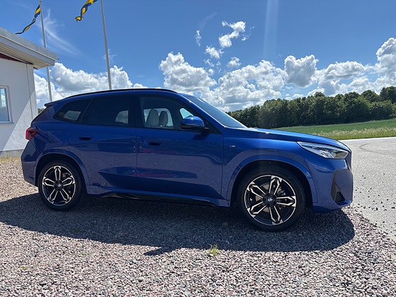 BMW X1 2 of 5
