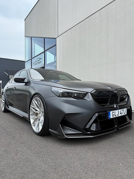 BMW M5 2 of 29