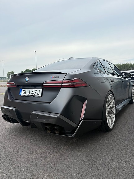BMW M5 6 of 29