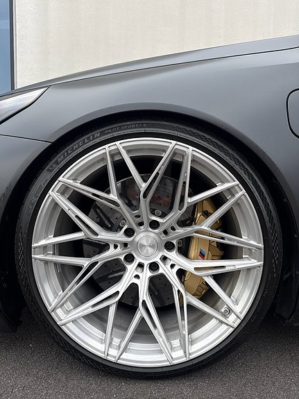 BMW M5 9 of 29