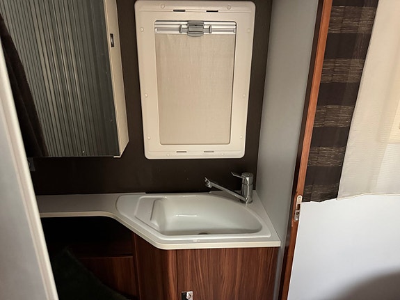 Adria Mobil Coral 690 2.3 Multilet 11 of 22