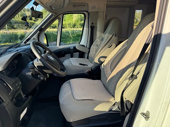 Adria Mobil Coral 690 2.3 Multilet 3 of 22