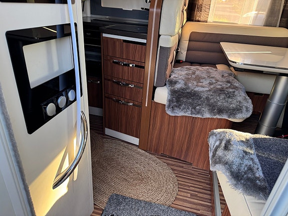 Adria Mobil Coral 690 2.3 Multilet 7 of 22
