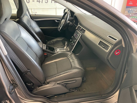 Volvo V70 17 of 21