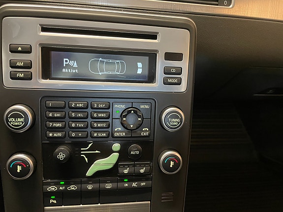 Volvo V70 11 of 21