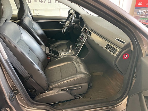 Volvo V70 16 of 21