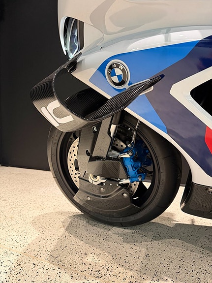 BMW M1000RR Carbon Edition | Akrapovic |  "NY" 9 of 11