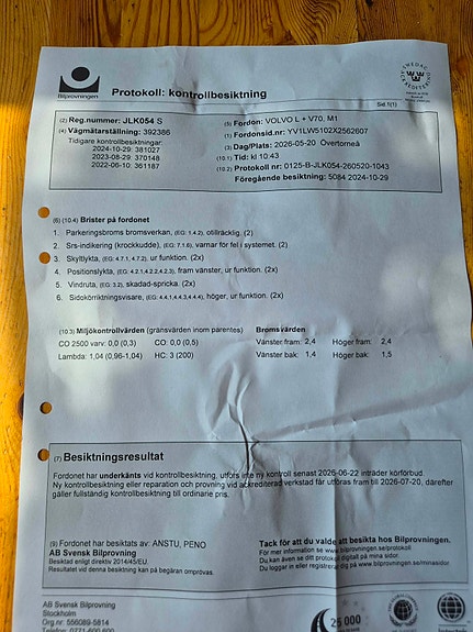 Volvo V70 2 of 2