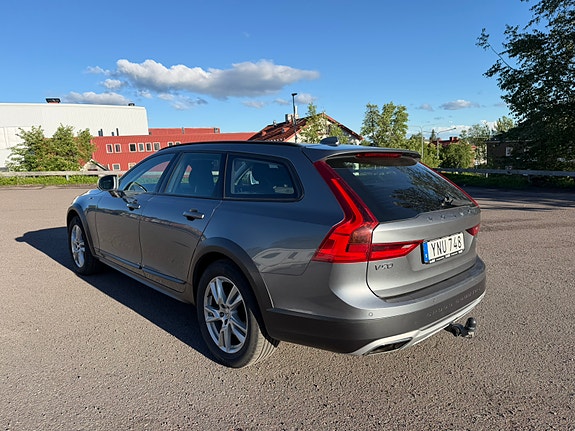 Volvo V90 Cross Country 5 of 5