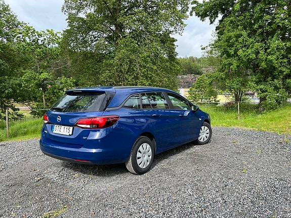 Opel Astra 3 of 5