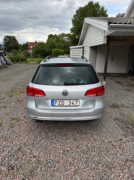 Volkswagen Passat 3 of 5