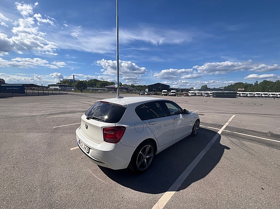 BMW 118d 5 of 5