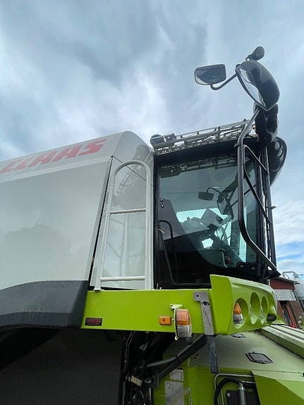 CLAAS Lexion 660 TT 3 of 5
