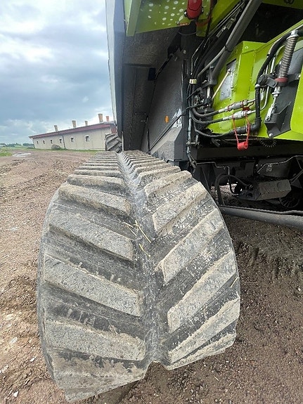 CLAAS Lexion 660 TT 14 of 21