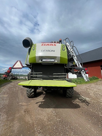 CLAAS Lexion 660 TT 7 of 21