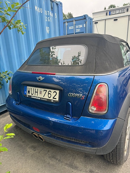 MINI Cooper S 2 of 4