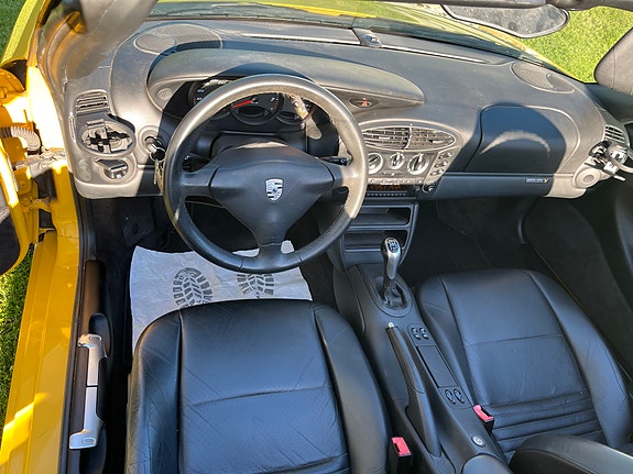 Porsche Boxster 2 of 5