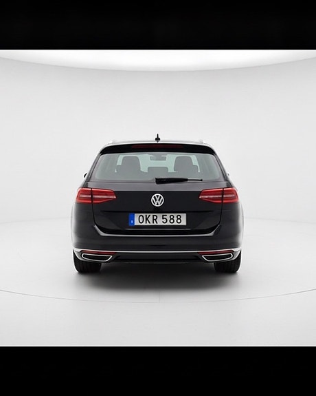 Volkswagen Passat 4 of 5