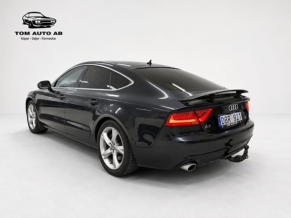 Audi A7 4 of 5