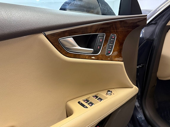 Audi A7 10 of 30
