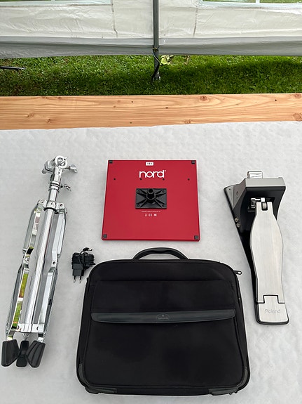 Product image 2 of 11