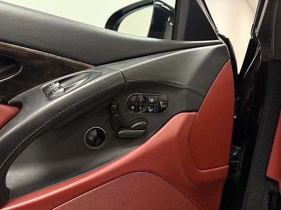 Mercedes-Benz SL63 21 of 23