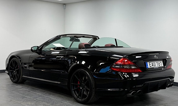 Mercedes-Benz SL63 2 of 5