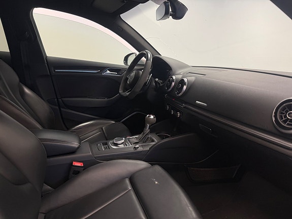 Audi RS3 9 of 17