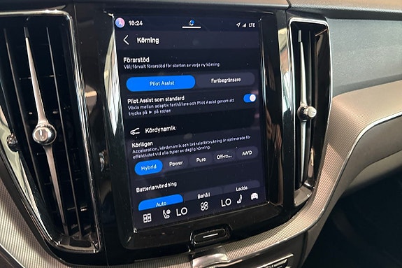 Volvo XC60 30 of 30