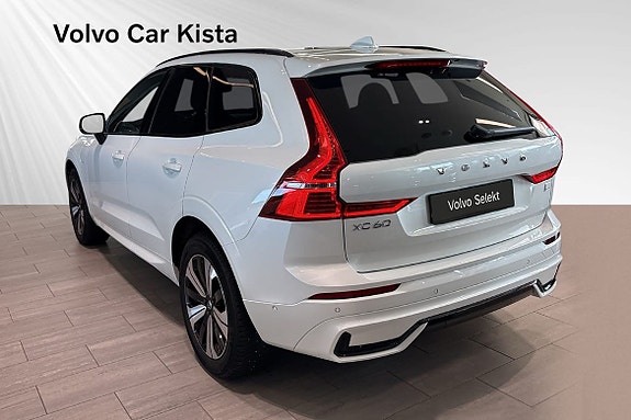 Volvo XC60 4 of 30