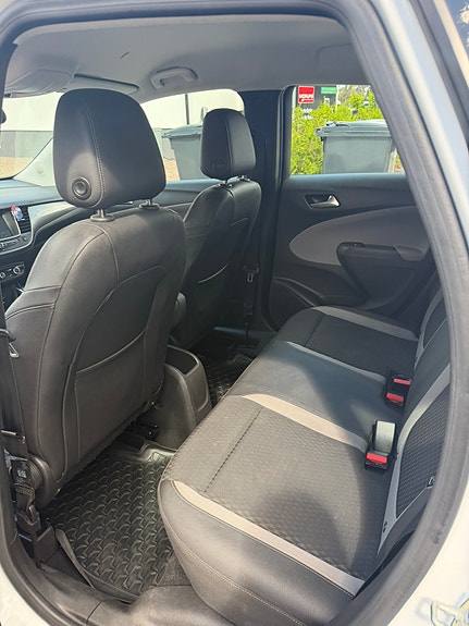 Opel Crossland X 7 of 9