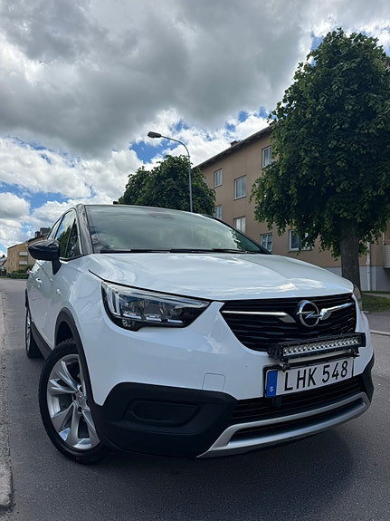 Opel Crossland X 2 of 5