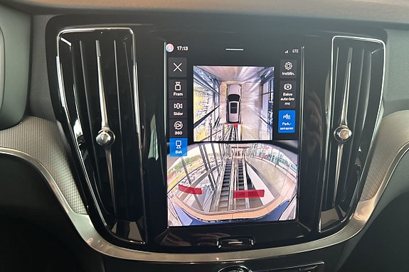Volvo V60 25 of 30
