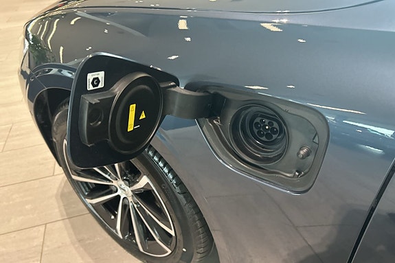 Volvo V60 17 of 30