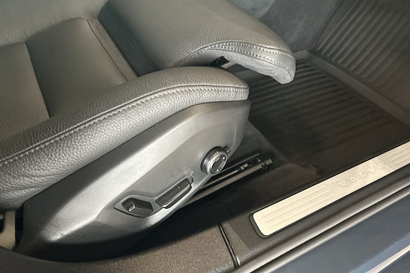 Volvo V60 12 of 30