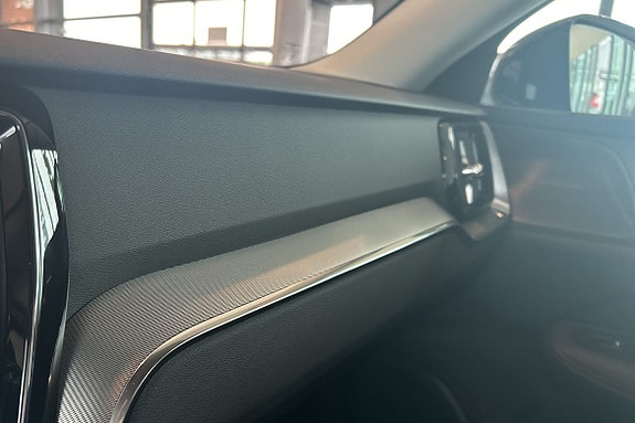 Volvo V60 24 of 30
