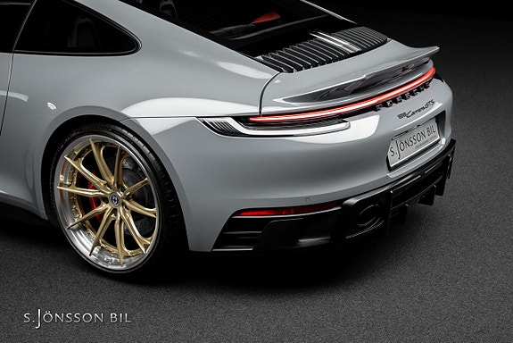 Porsche 911 13 of 29