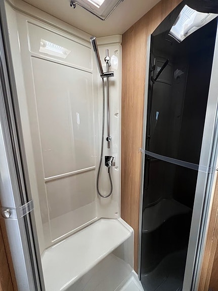 Fiat CI Magis 65 XT Caravans International/QUEENBED/TV/SOLCELL/TRUMA/KAMERA 9 of 26