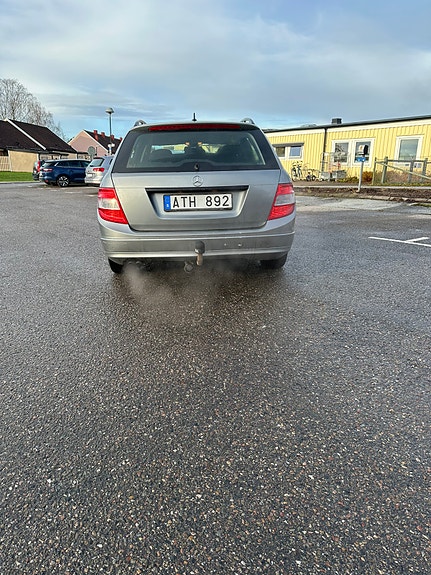 Mercedes-Benz C180 5 of 5