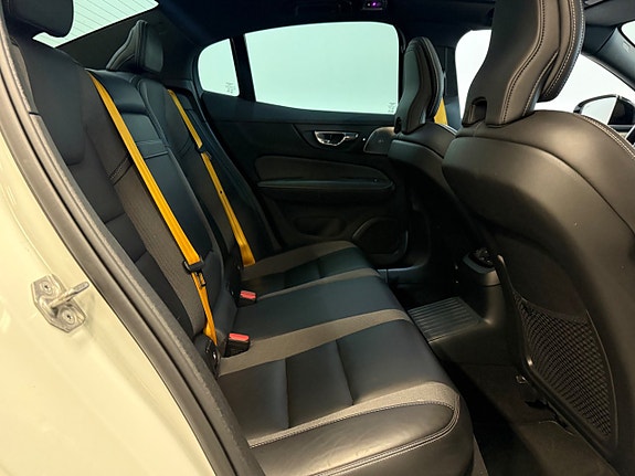 Volvo S60 14 of 21