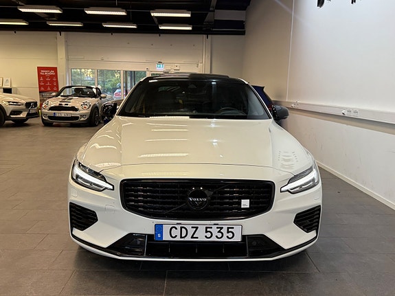 Volvo S60 3 of 5