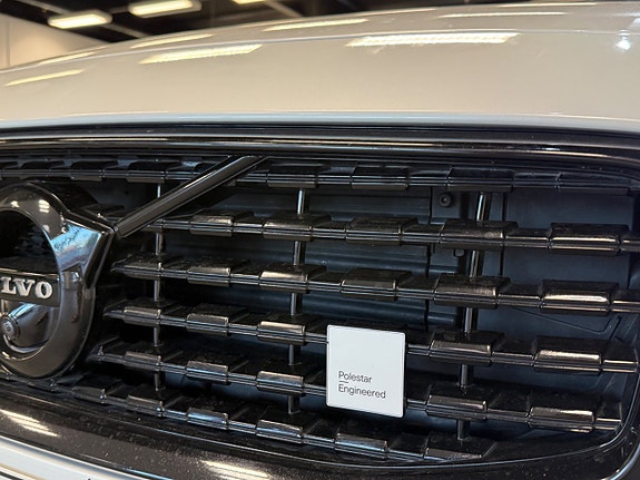 Volvo S60 4 of 5