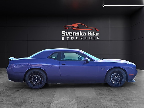 Dodge Challenger 5 of 5