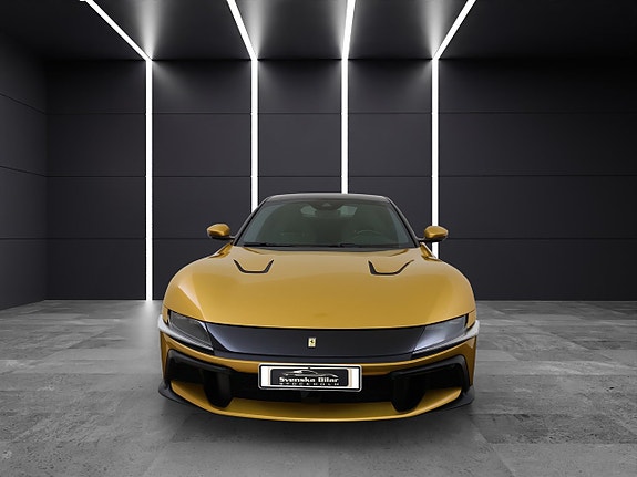 Ferrari 12Cilindri 2 of 5